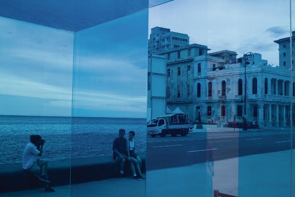 Sumérjase en la obra de Rachel Valdés Sumérjase en la obra de Rachel Valdés